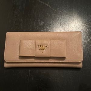 Prada Saffiano Fiocco